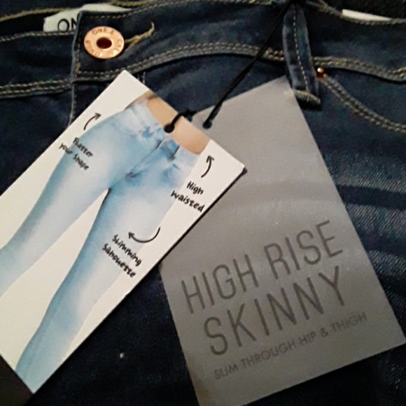 ONE Eight Jeans - Picture 6 of 7